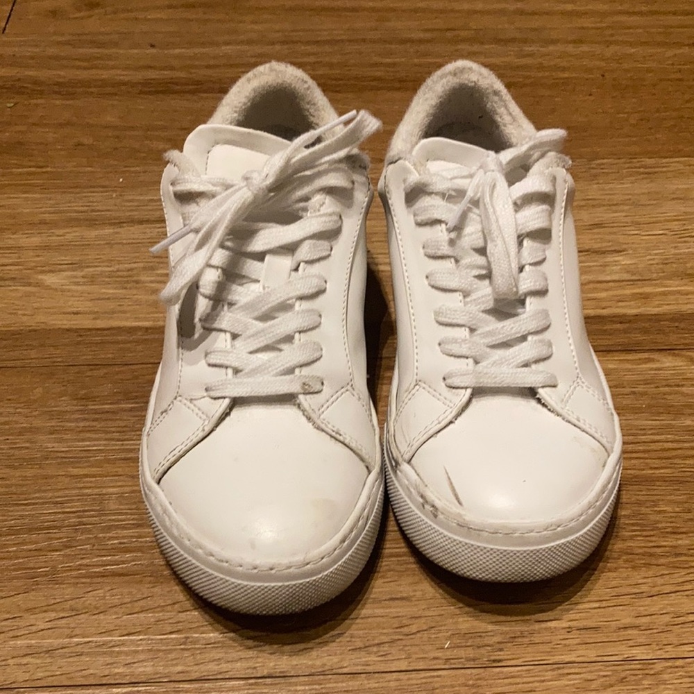 Steve Madden white shoes used